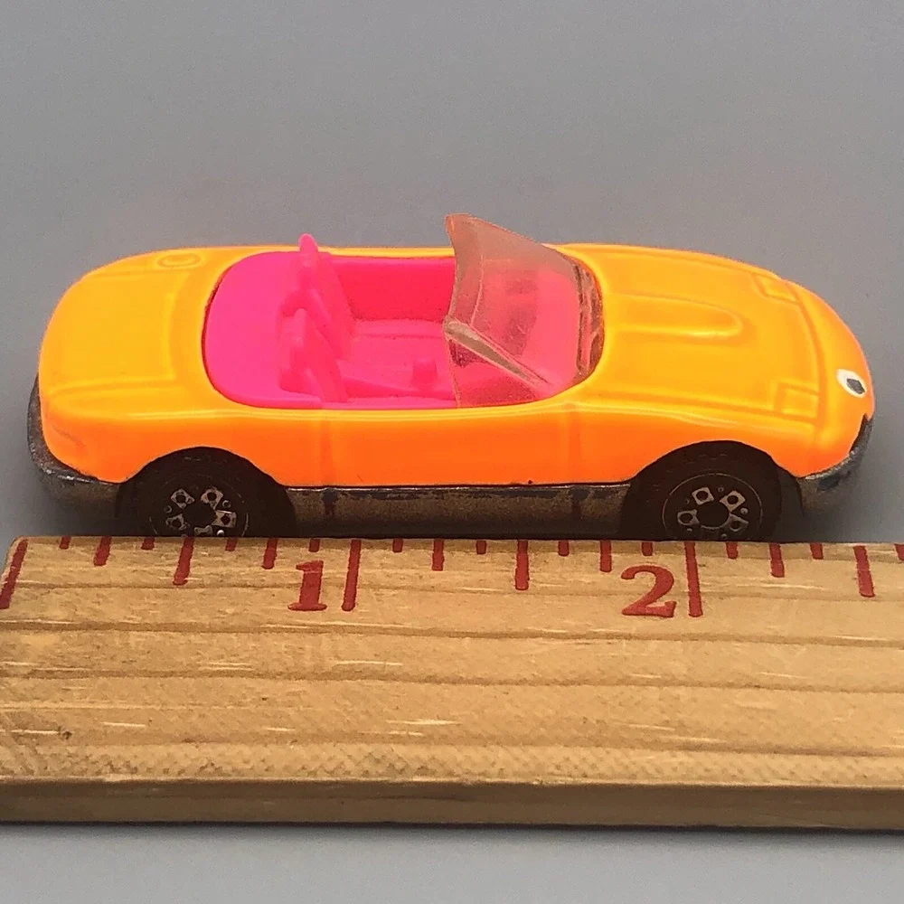 Hot Wheels Mazda Miata Sports Car Orange Pink G-Force Raceset Diecast 1/64 Scale